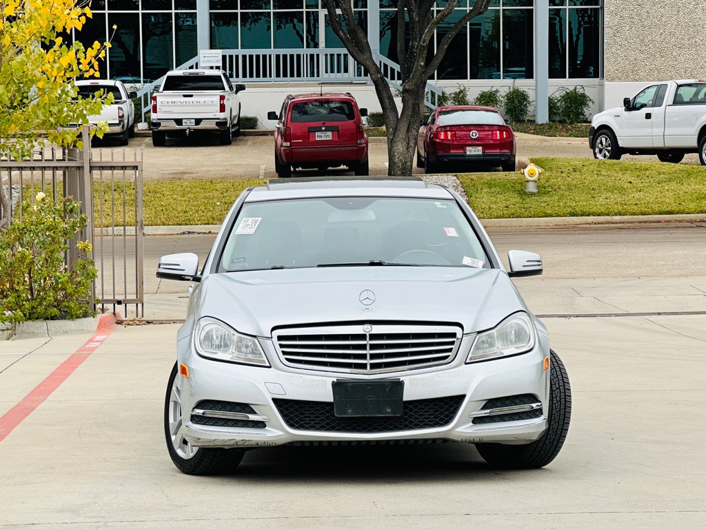 2014 Mercedes-Benz C-Class Image 2