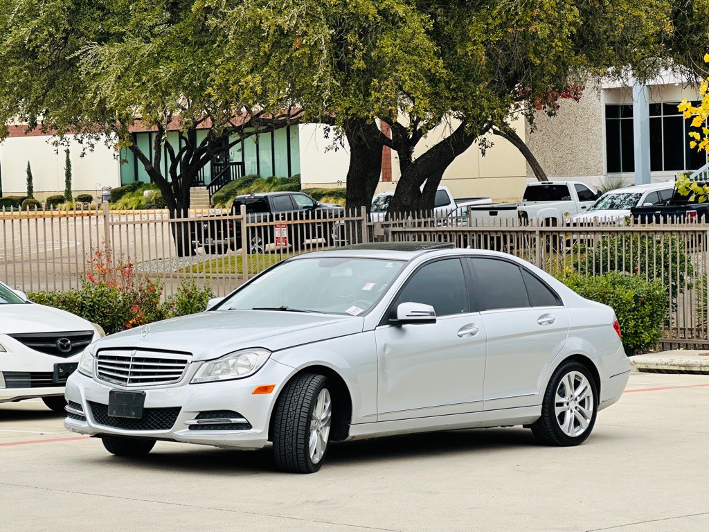 2014 Mercedes-Benz C-Class Image 4