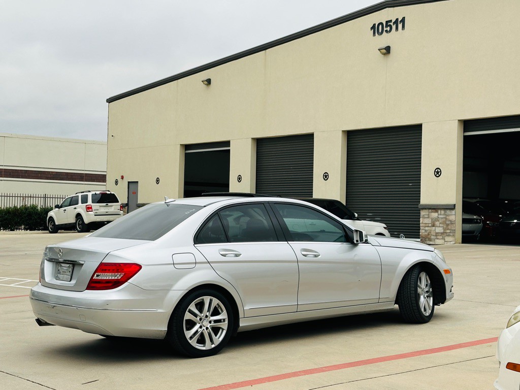 2014 Mercedes-Benz C-Class Image 12