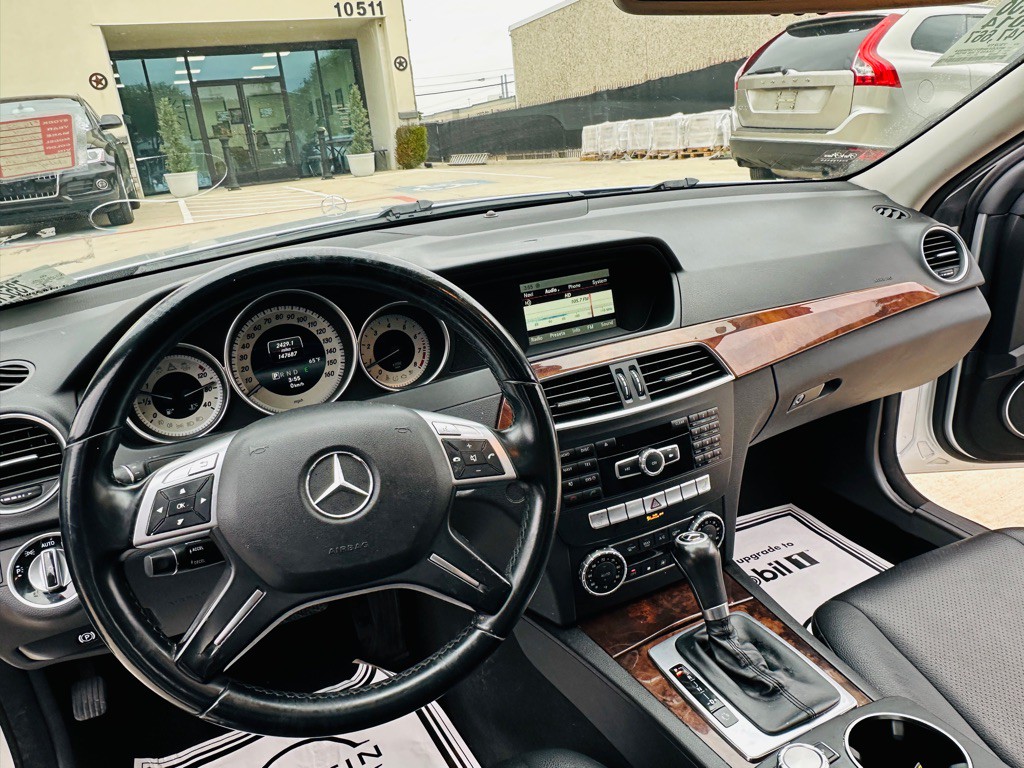 2014 Mercedes-Benz C-Class Image 17