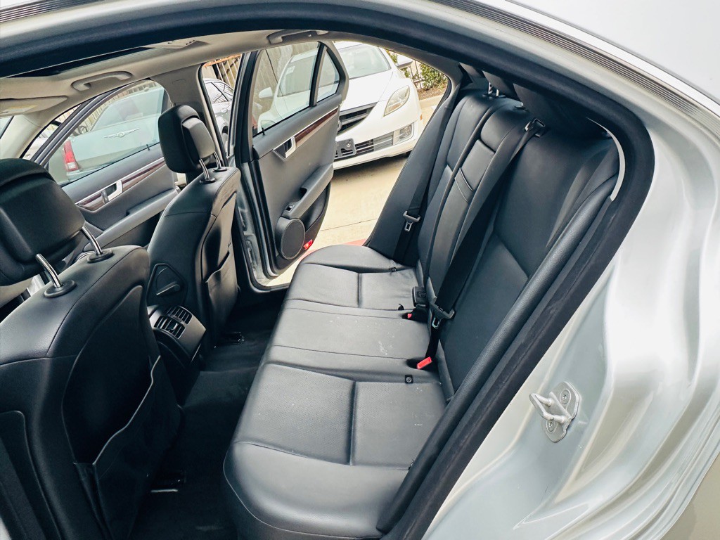 2014 Mercedes-Benz C-Class Image 19