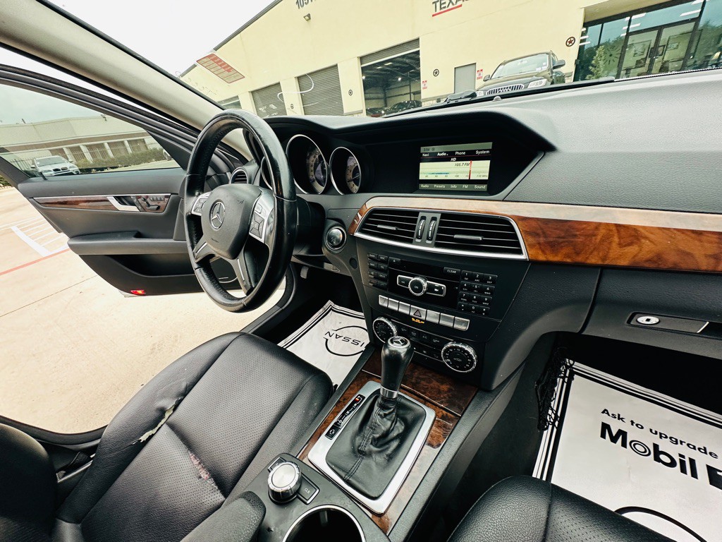 2014 Mercedes-Benz C-Class Image 30