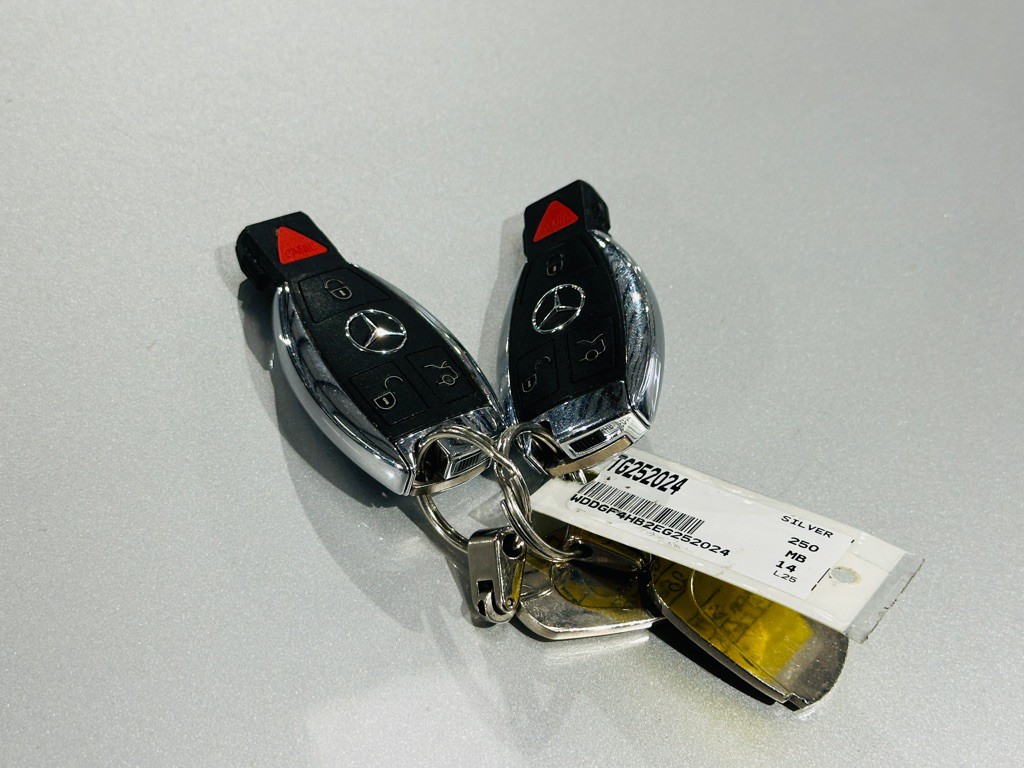 2014 Mercedes-Benz C-Class Image 32