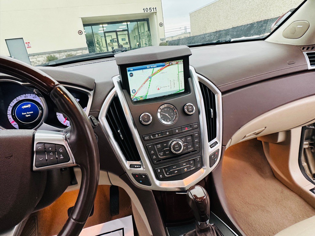 2011 Cadillac SRX Image 21