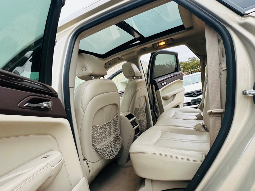 2011 Cadillac SRX Image 22