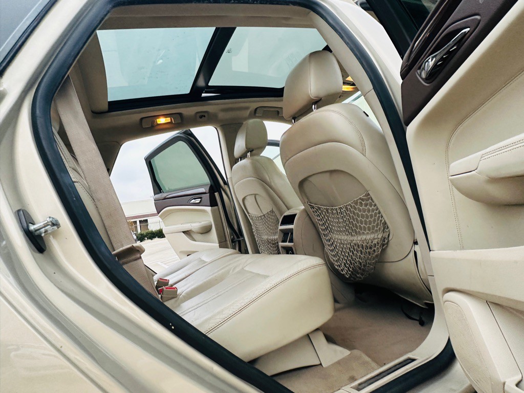 2011 Cadillac SRX Image 26