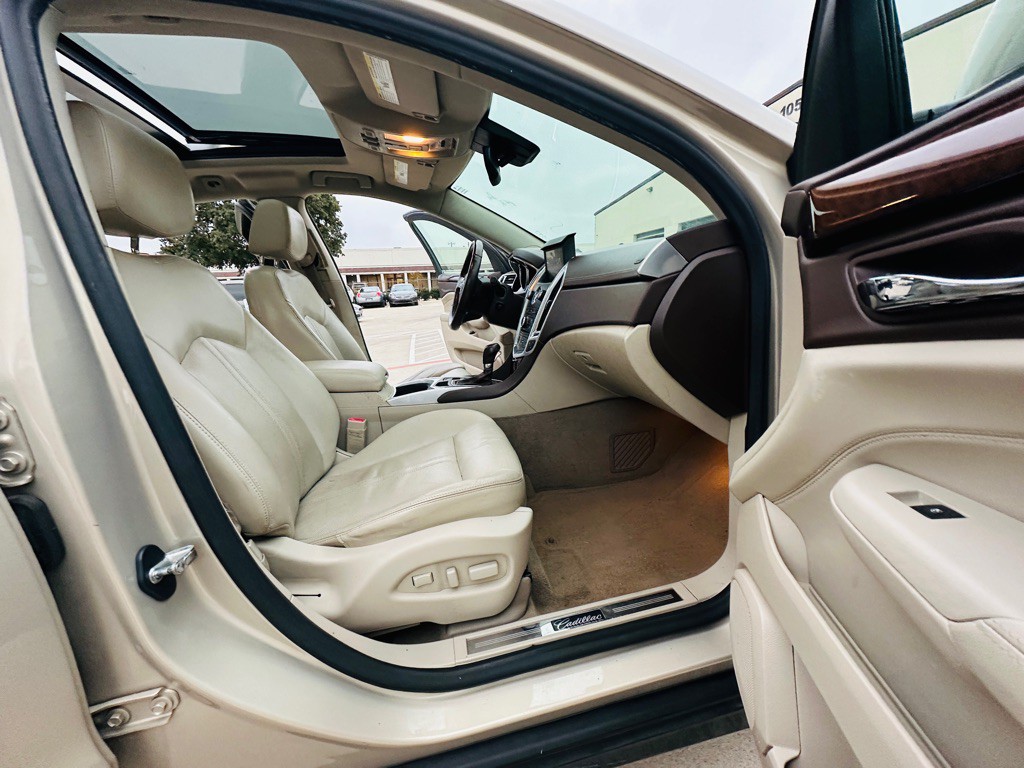 2011 Cadillac SRX Image 29