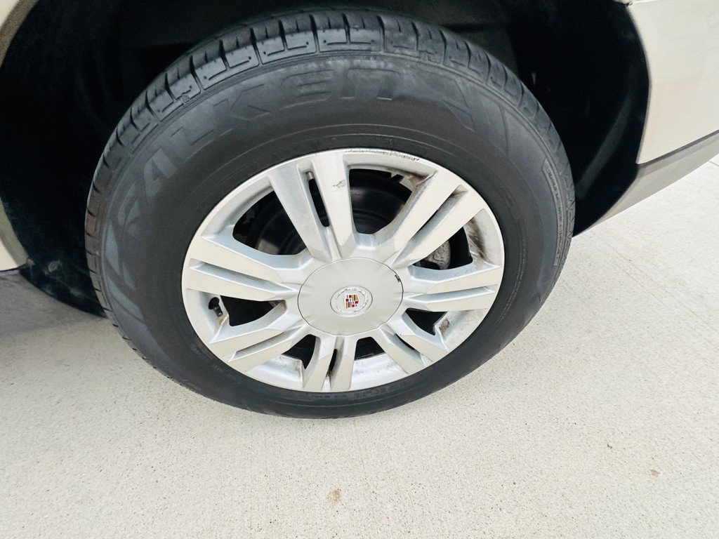 2011 Cadillac SRX Image 35