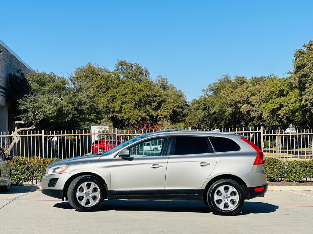 2011 Volvo XC60 Image 6