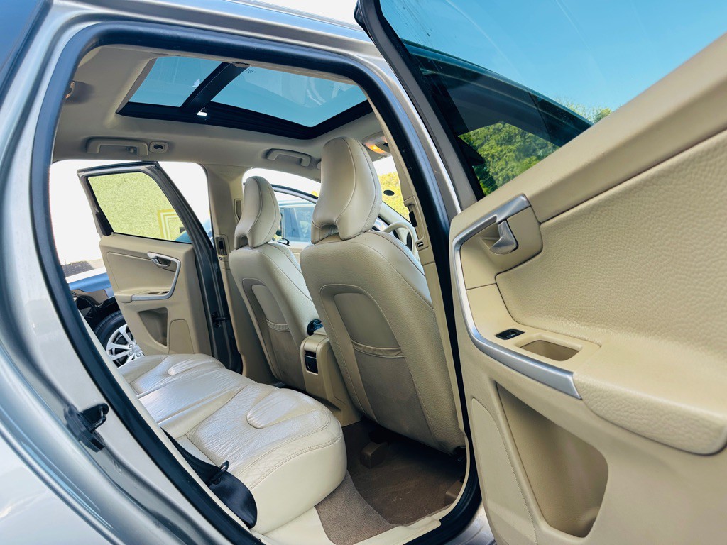 2011 Volvo XC60 Image 23