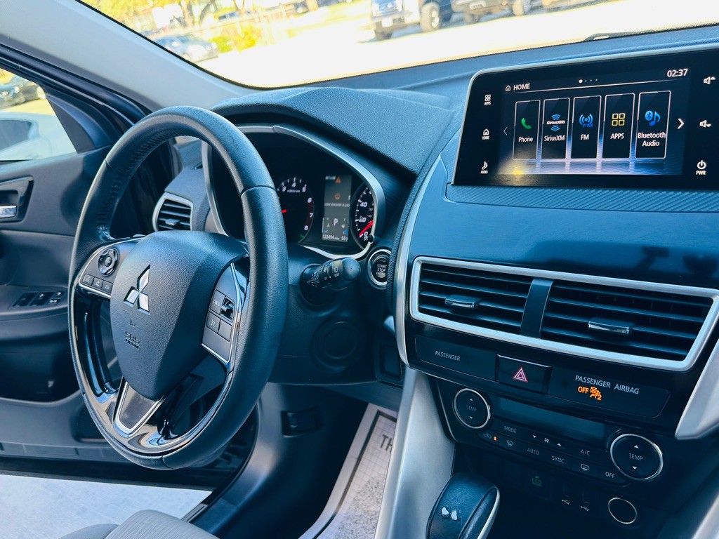 2018 Mitsubishi Eclipse Image 20