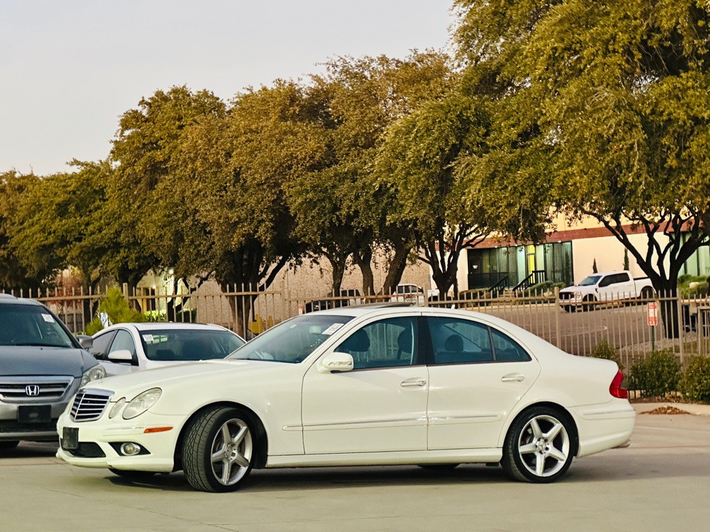 2009 Mercedes-Benz E-Class Image 5