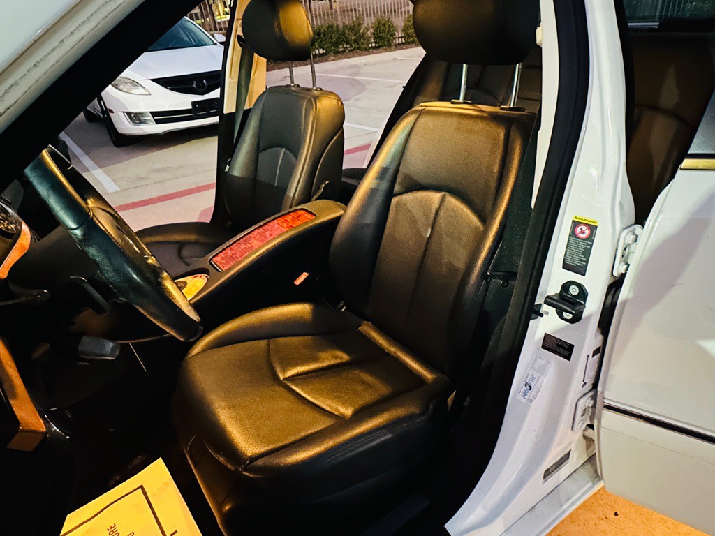 2009 Mercedes-Benz E-Class Image 16