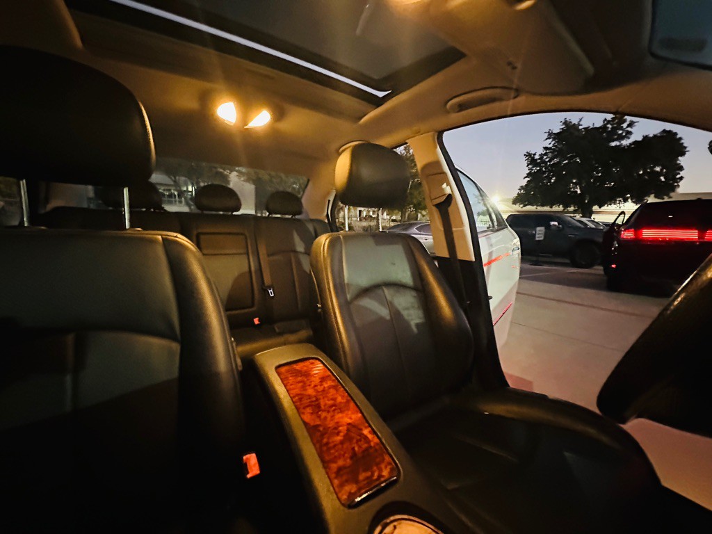 2009 Mercedes-Benz E-Class Image 25