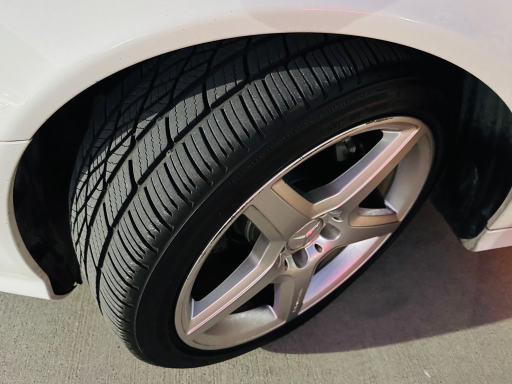 2009 Mercedes-Benz E-Class Image 28