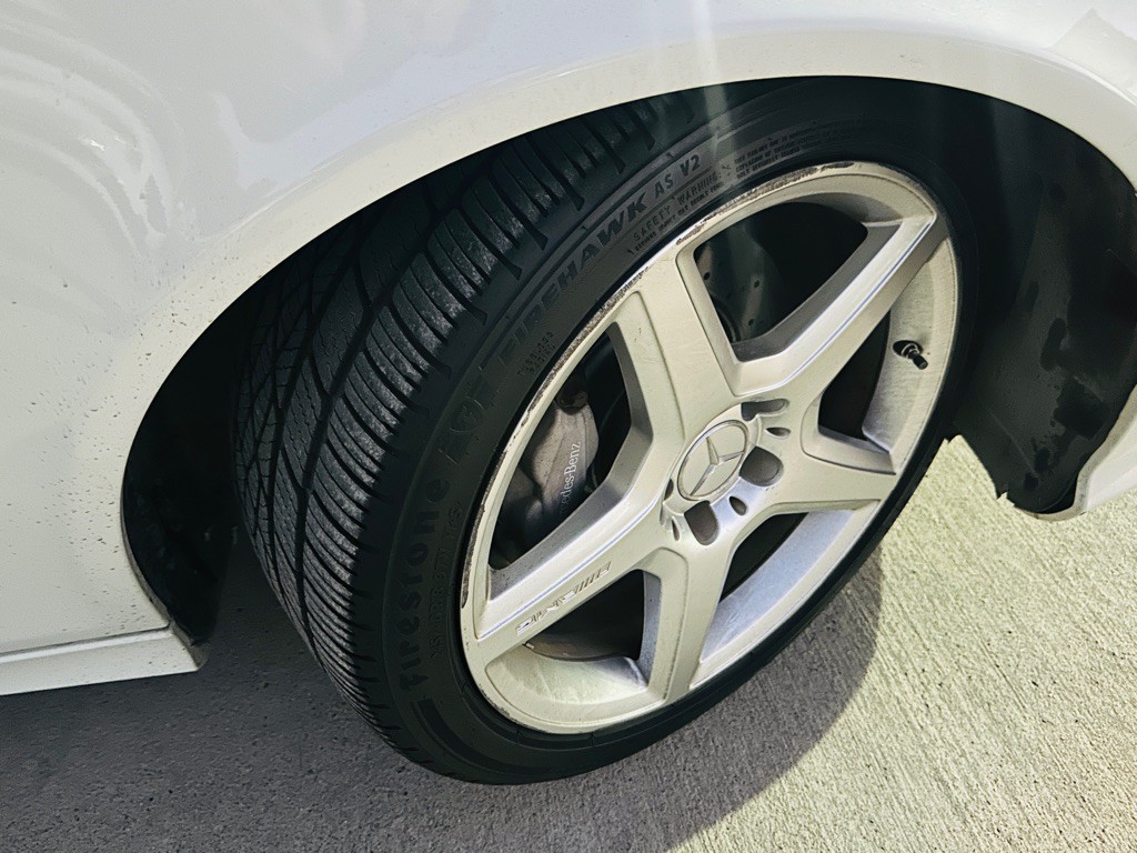 2009 Mercedes-Benz E-Class Image 30