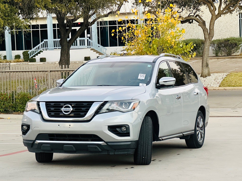 2018 Nissan Pathfinder Image 3