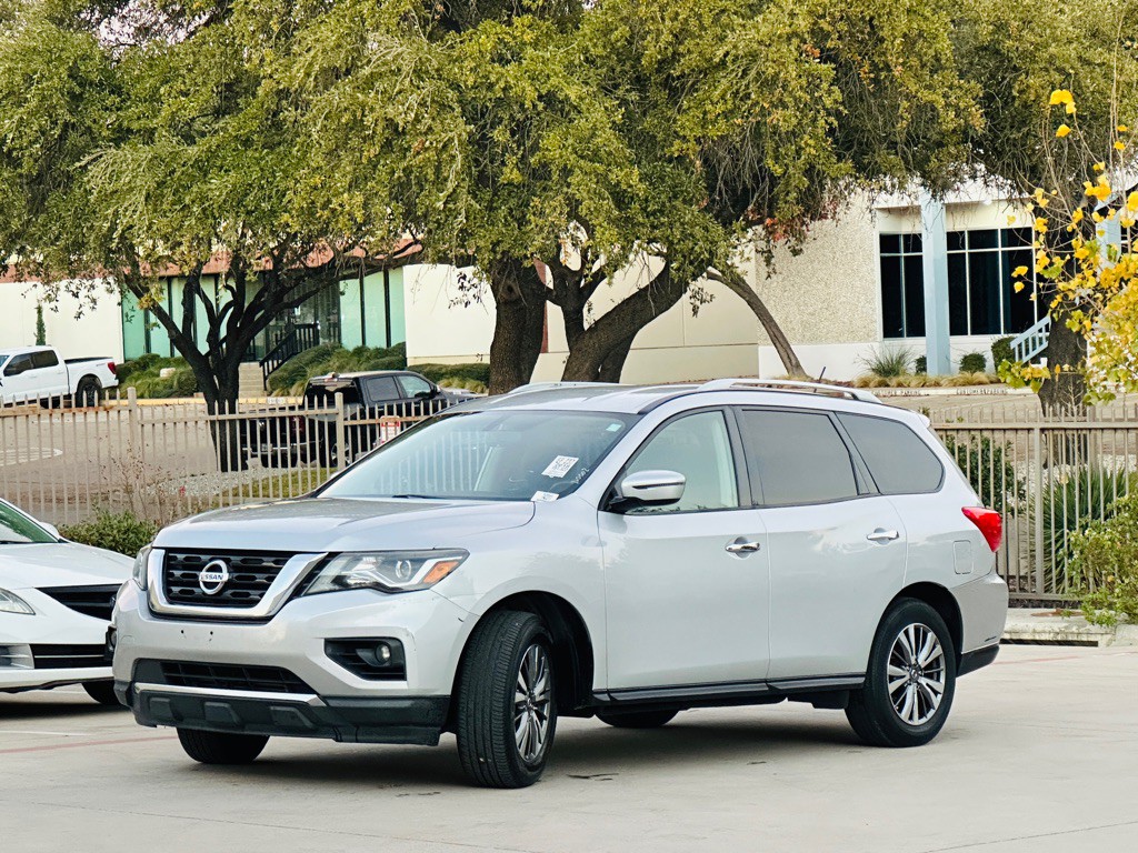 2018 Nissan Pathfinder Image 4