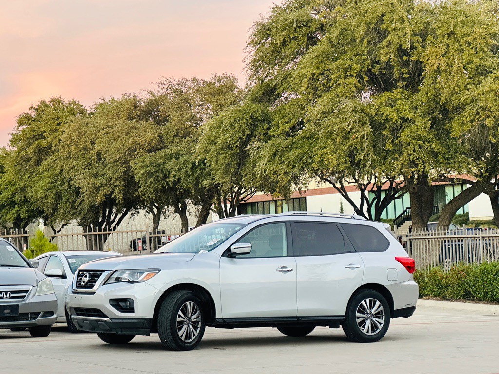2018 Nissan Pathfinder Image 5
