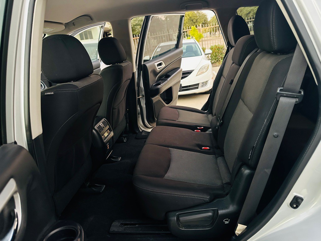 2018 Nissan Pathfinder Image 18