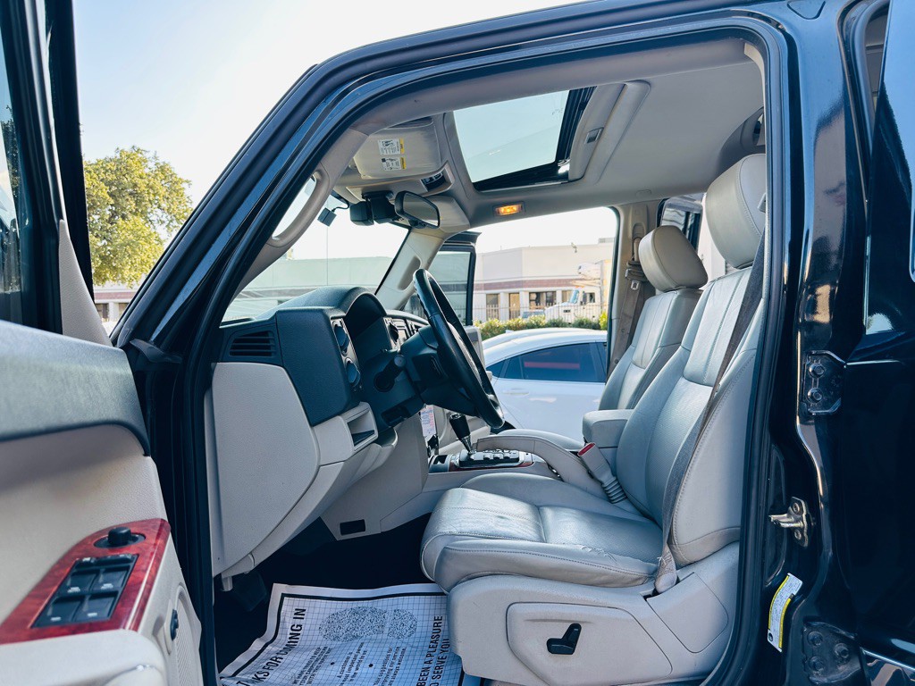 2006 Jeep Commander Image 14