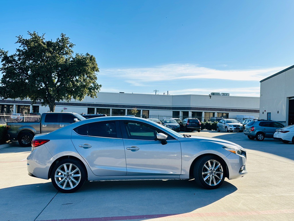 2017 Mazda Mazda3 Image 10