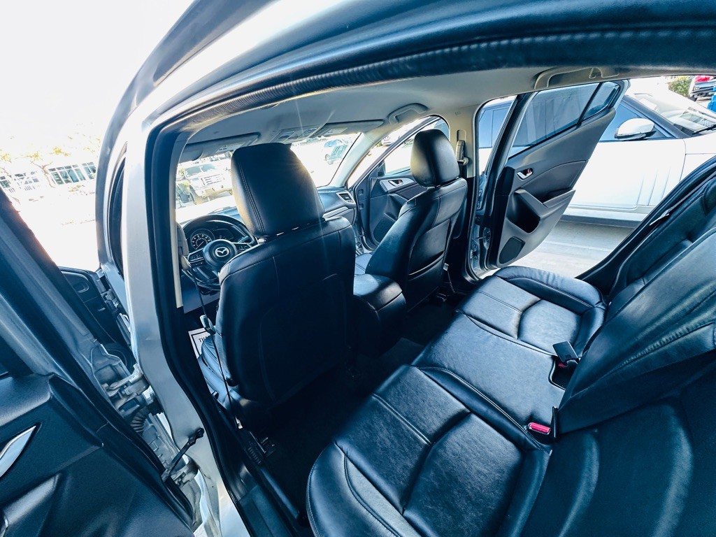 2017 Mazda Mazda3 Image 17