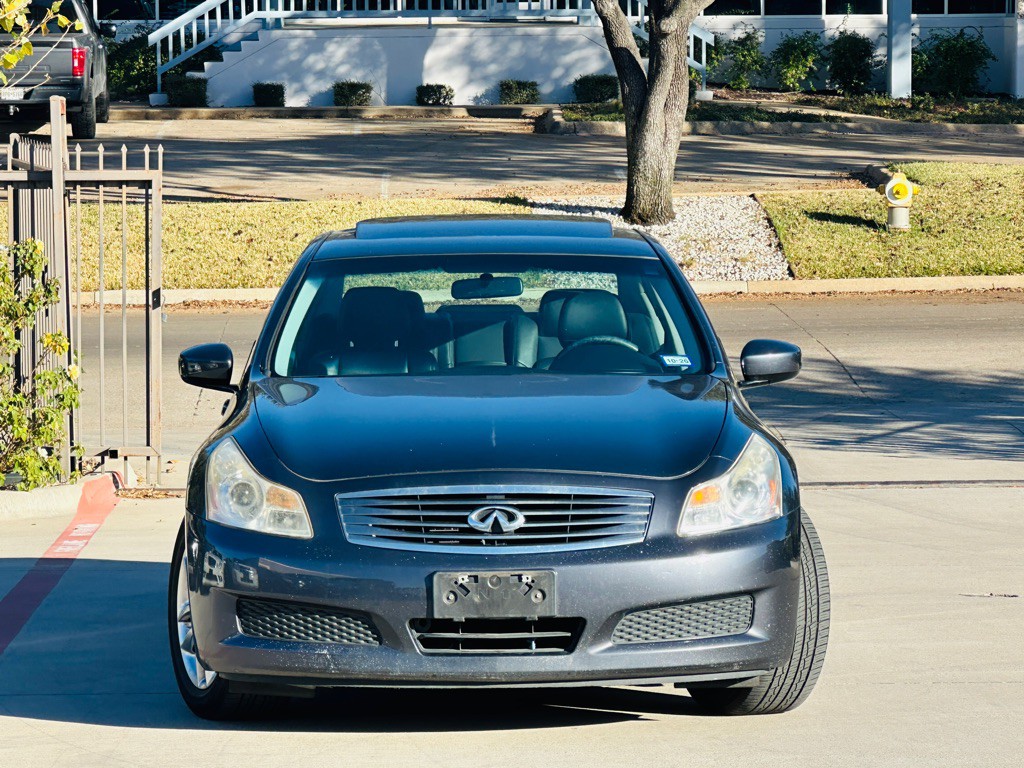 2009 INFINITI G37 Image 2