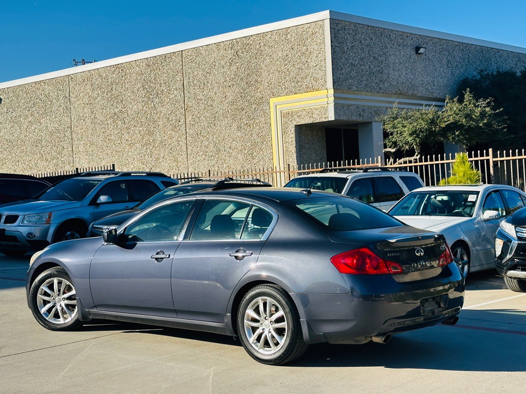 2009 INFINITI G37 Image 7