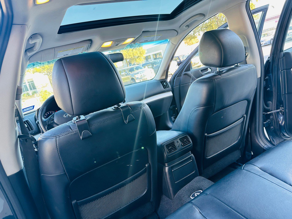 2009 INFINITI G37 Image 18