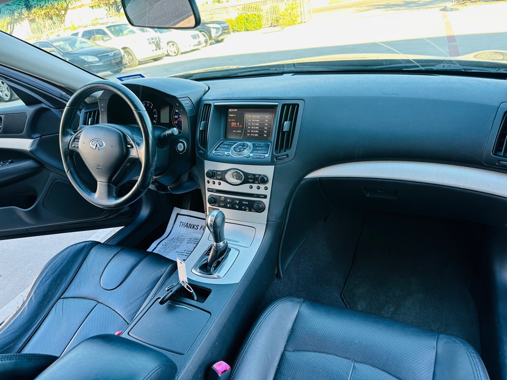 2009 INFINITI G37 Image 21
