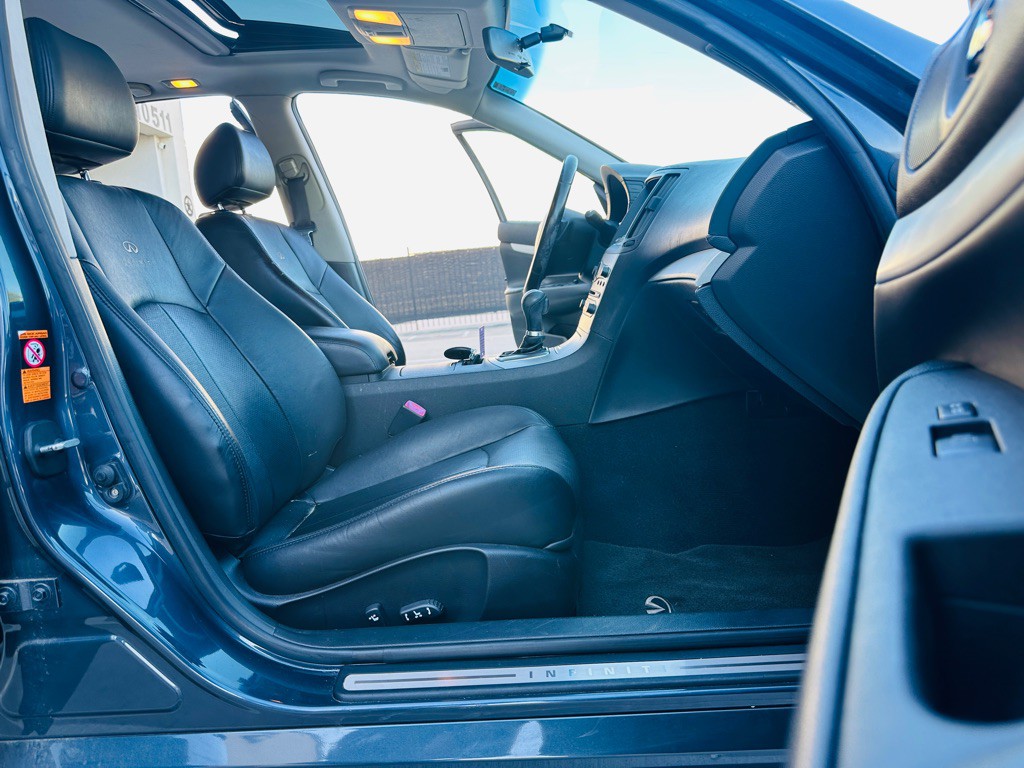 2009 INFINITI G37 Image 22