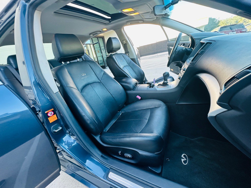 2009 INFINITI G37 Image 23