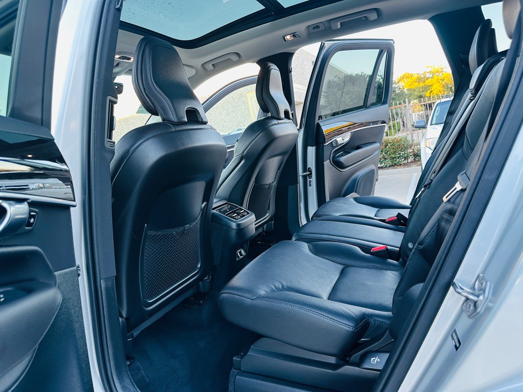 2019 Volvo XC90 Image 16