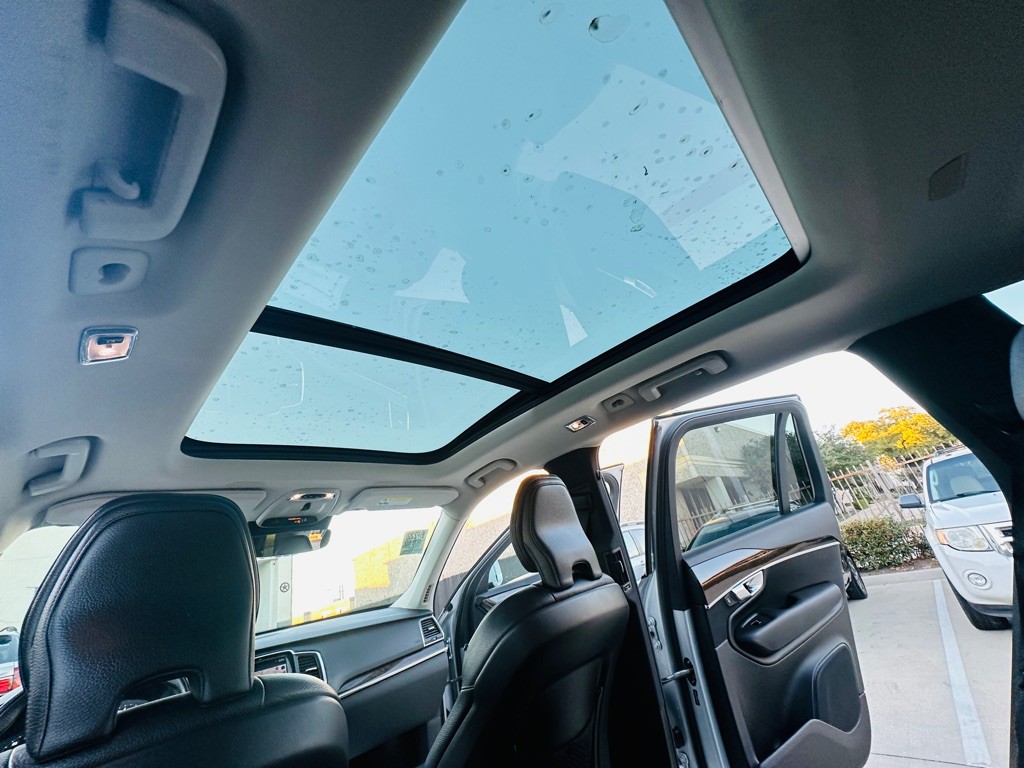 2019 Volvo XC90 Image 18