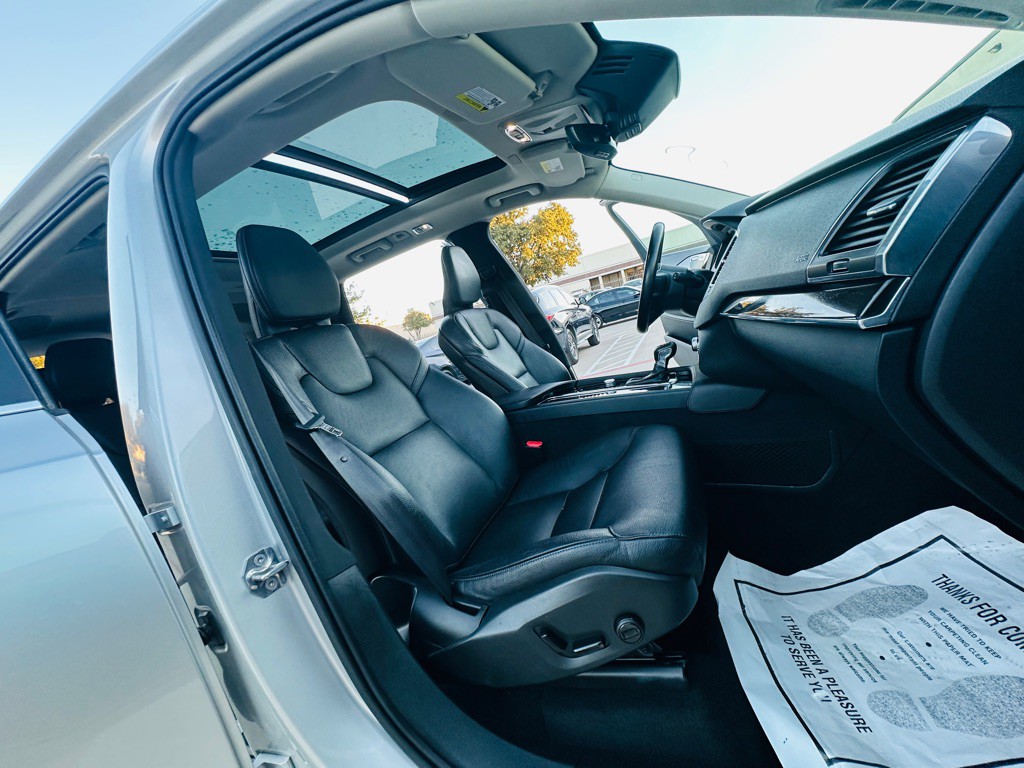 2019 Volvo XC90 Image 25