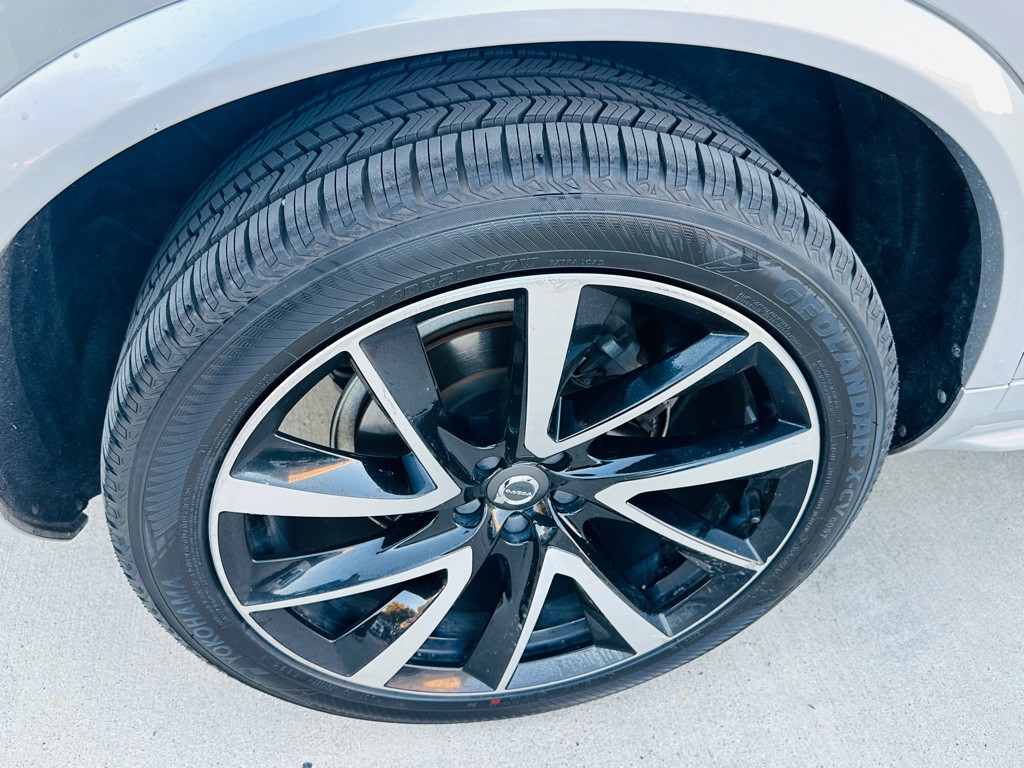 2019 Volvo XC90 Image 32