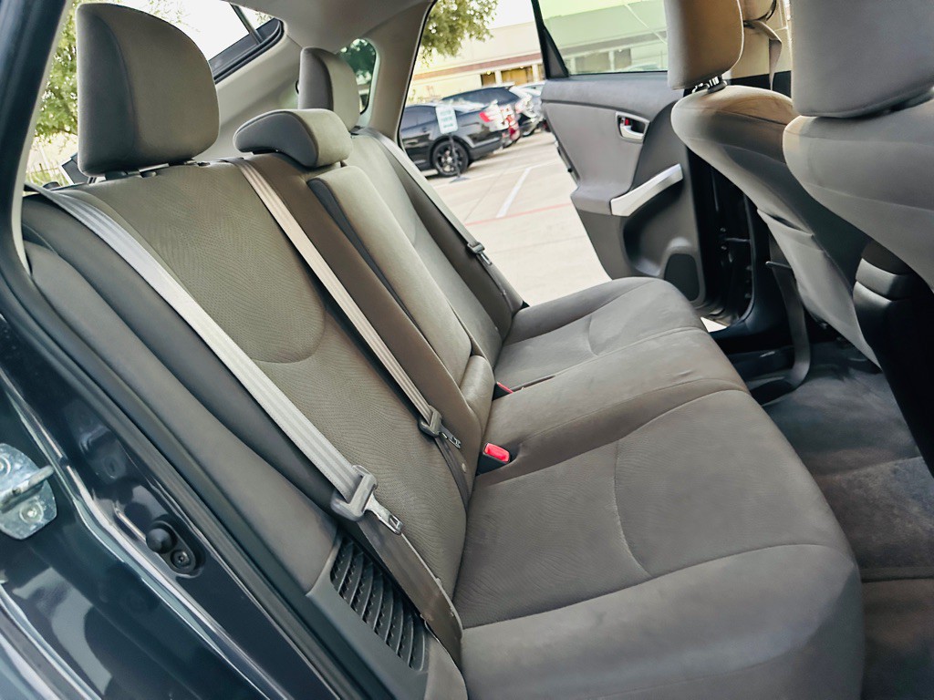 2013 Toyota Prius Image 20