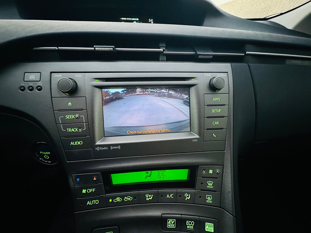 2013 Toyota Prius Image 26