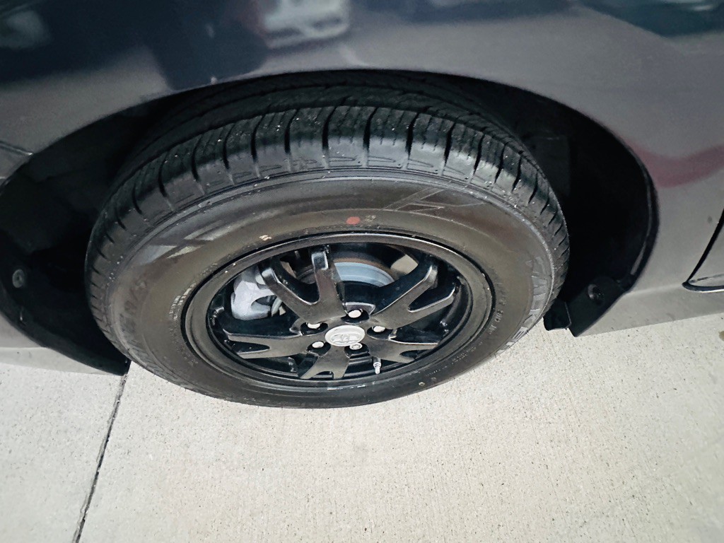 2013 Toyota Prius Image 29