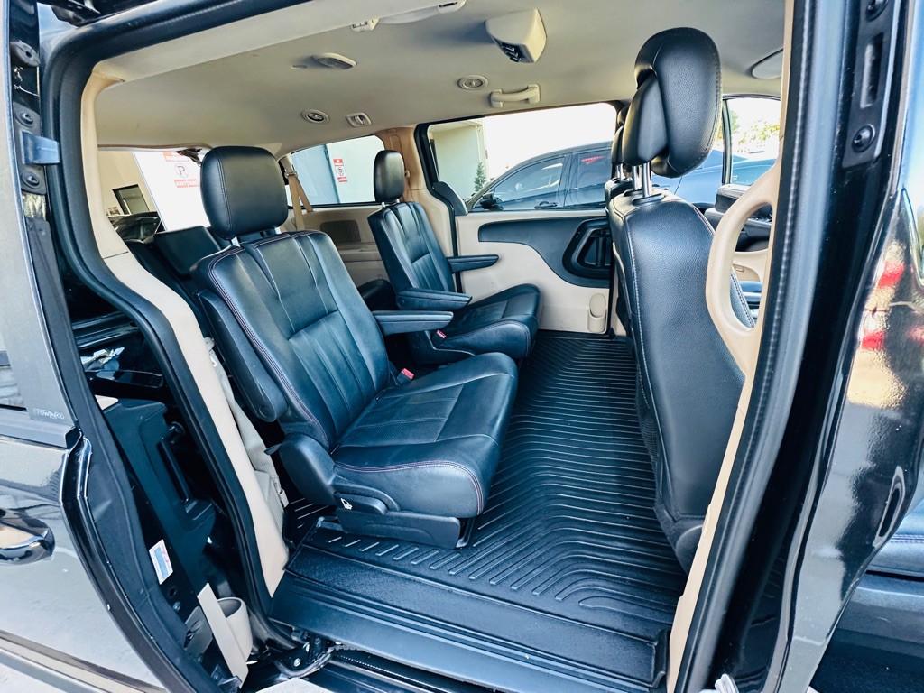 2013 Dodge Grand Caravan Image 26