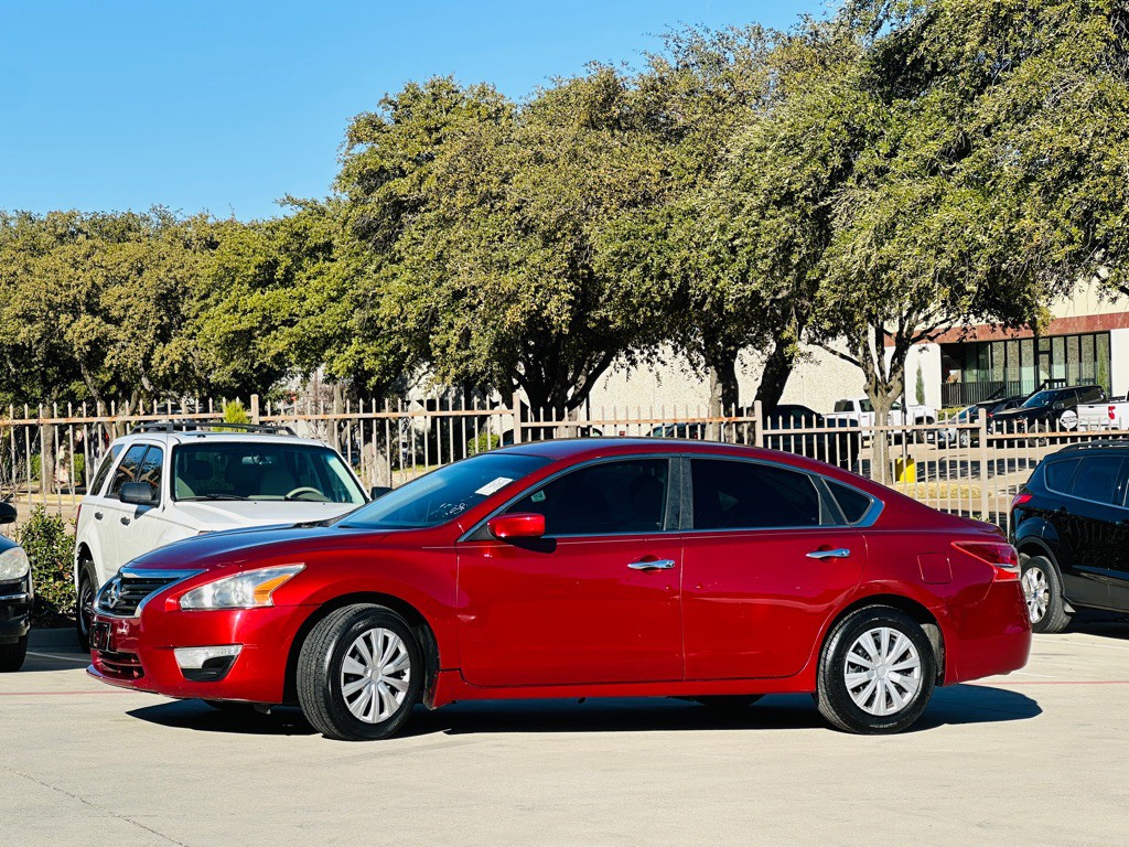 2013 Nissan Altima Image 4