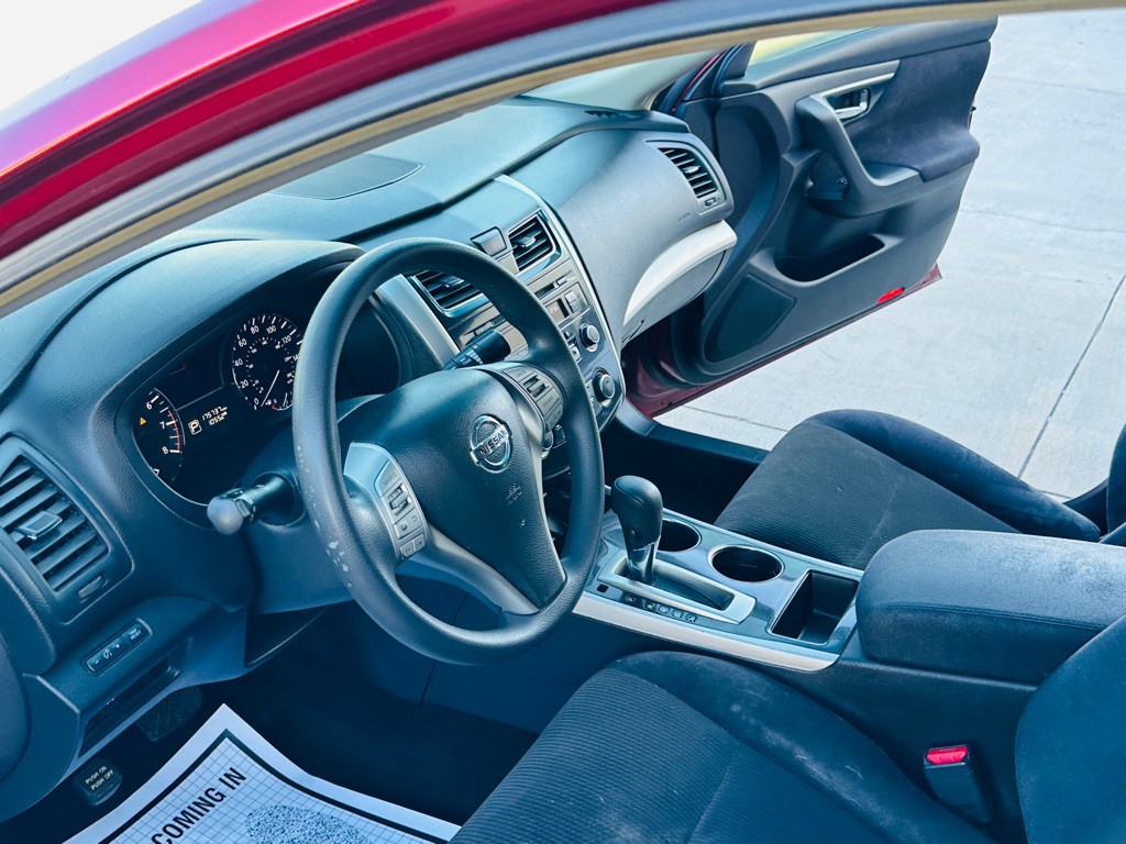 2013 Nissan Altima Image 11