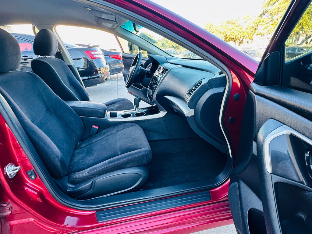 2013 Nissan Altima Image 17