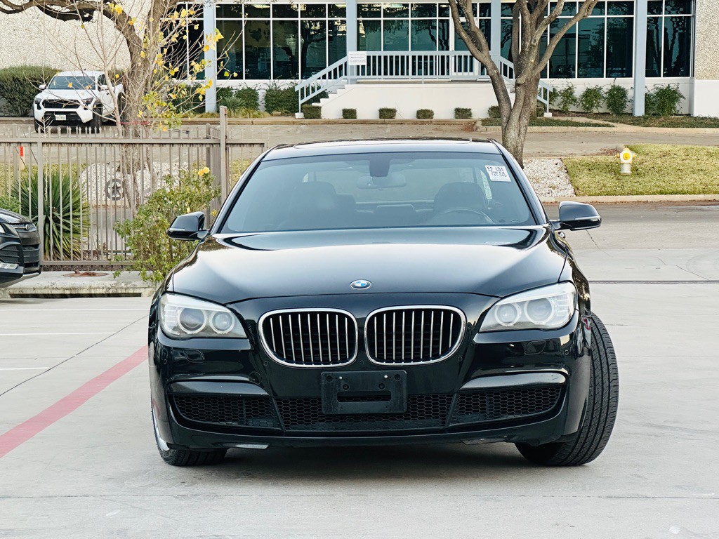 2014 BMW 7 Series Image 2