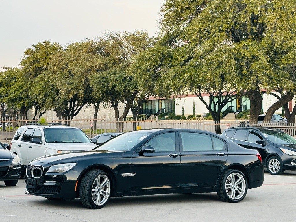 2014 BMW 7 Series Image 4