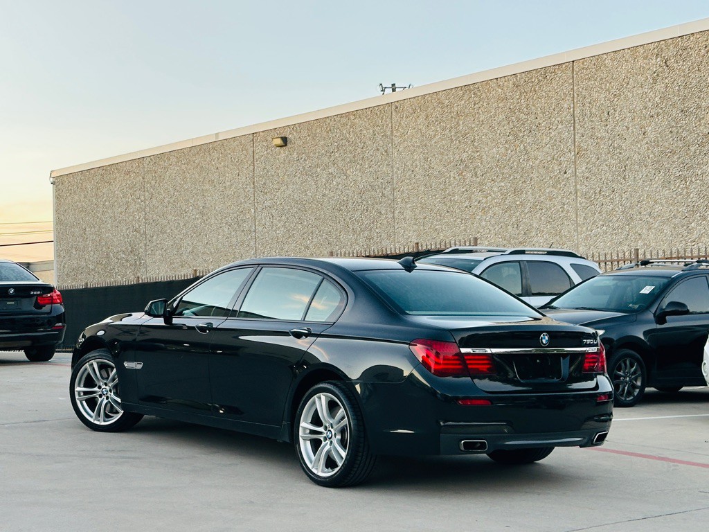 2014 BMW 7 Series Image 7