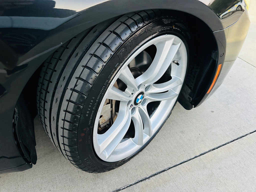 2014 BMW 7 Series Image 35