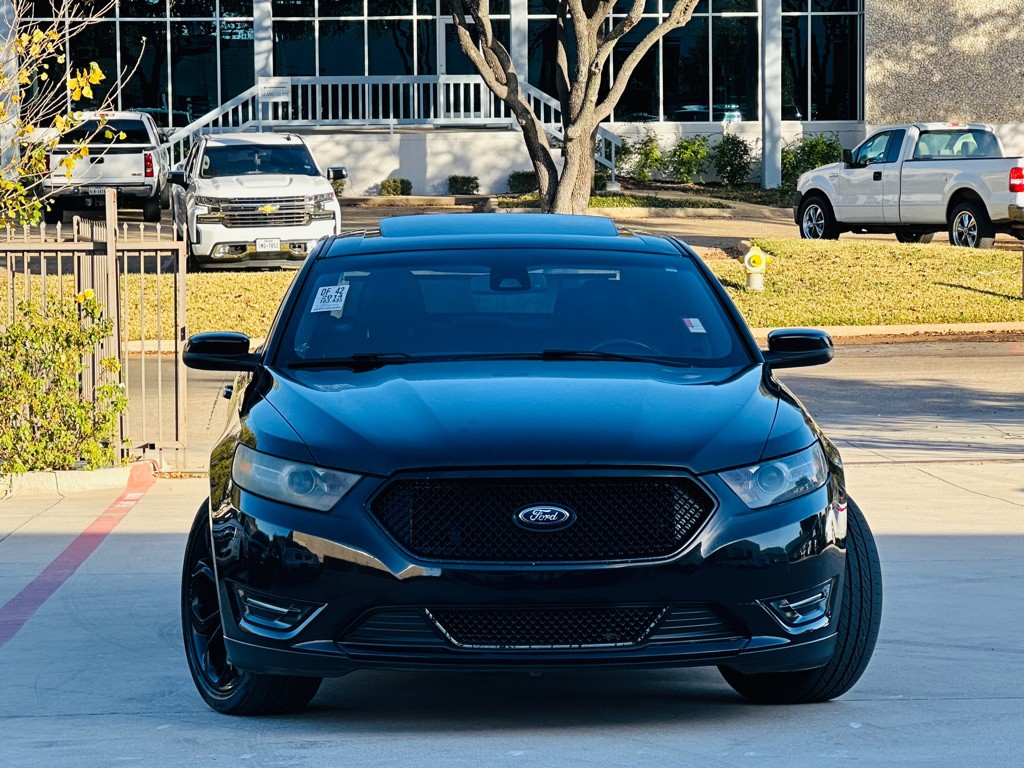 2014 Ford Taurus Image 2