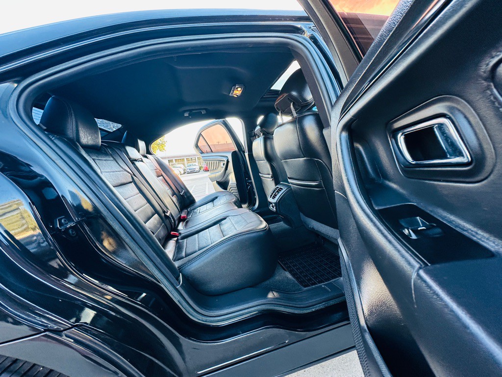 2014 Ford Taurus Image 17